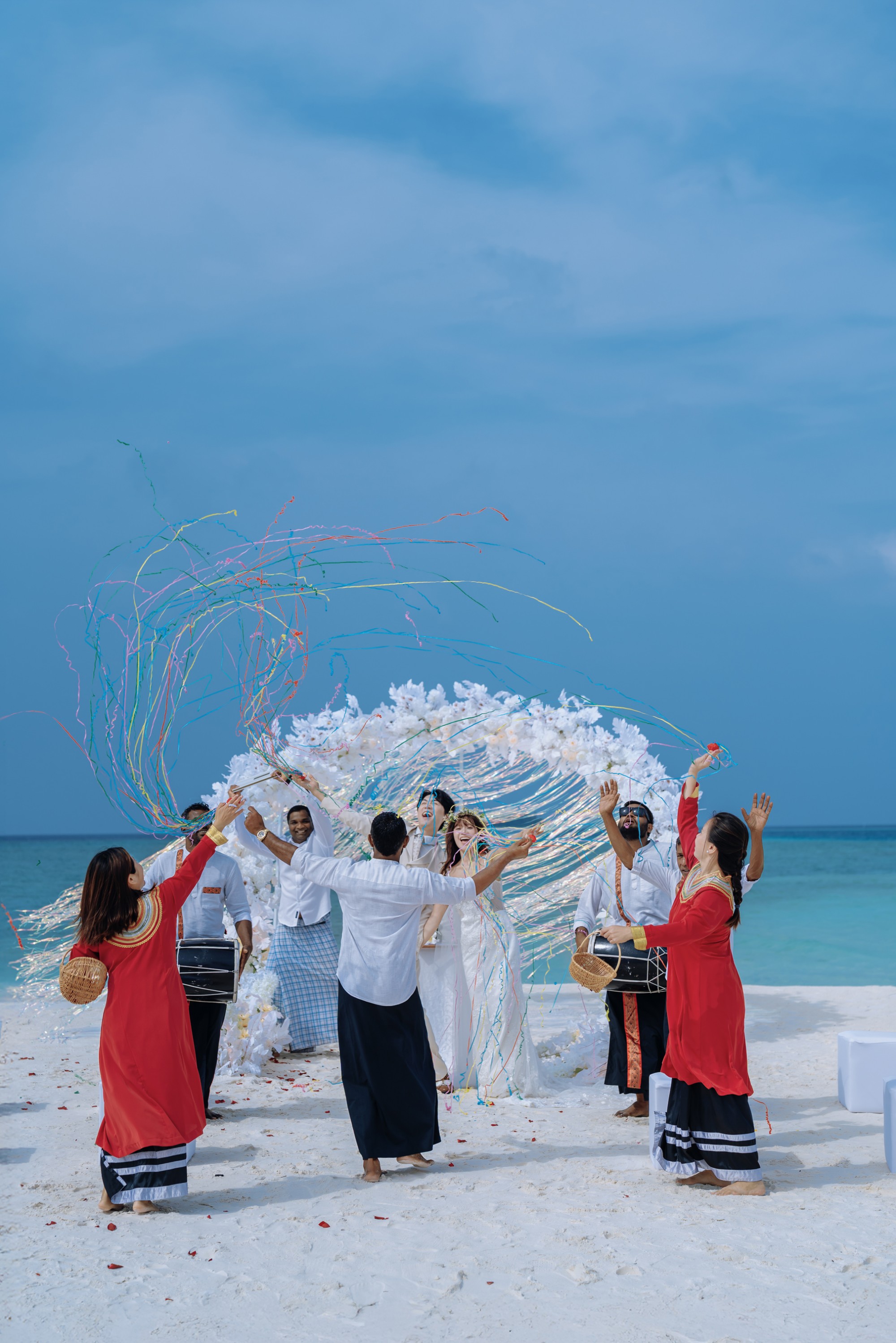 Velavaru_Maldives Beach Wedding_White Setup_Entourage-3.jpg